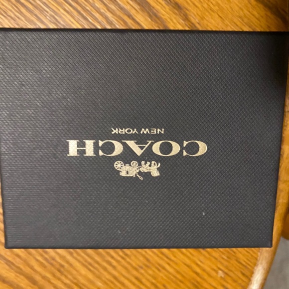 COPY - Coach snoopy and friends ID / coin purse - Picture 6 of 6